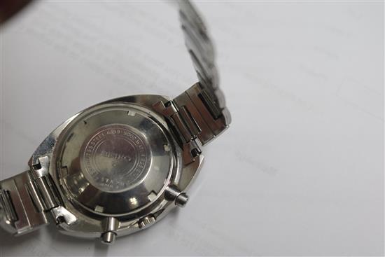 Four gentlemans wrist watches including two Citizen, a Seiko and a Normana.